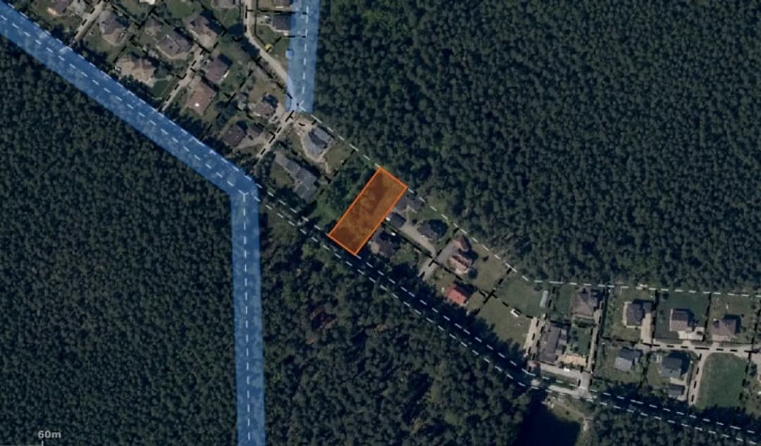 Lieliskā atrašanās vieta ļauj uzbūvēt augstākās klases privātmāju piepilsētā. Apbūves — bilde 4