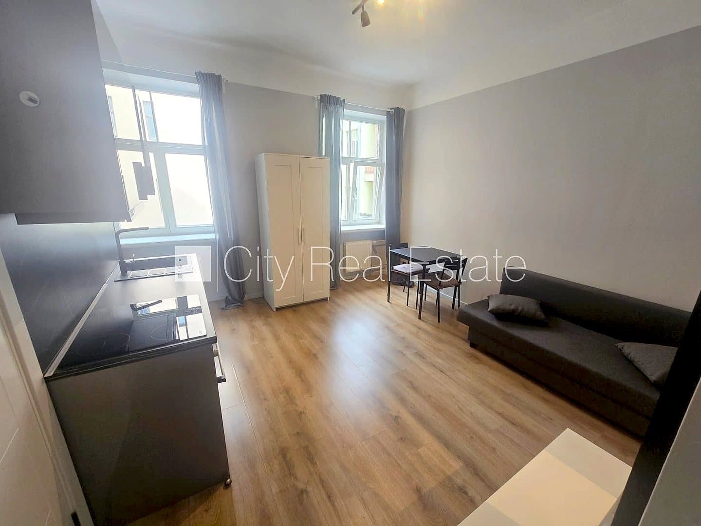 Bruņinieku iela, Centrs — bilde 3