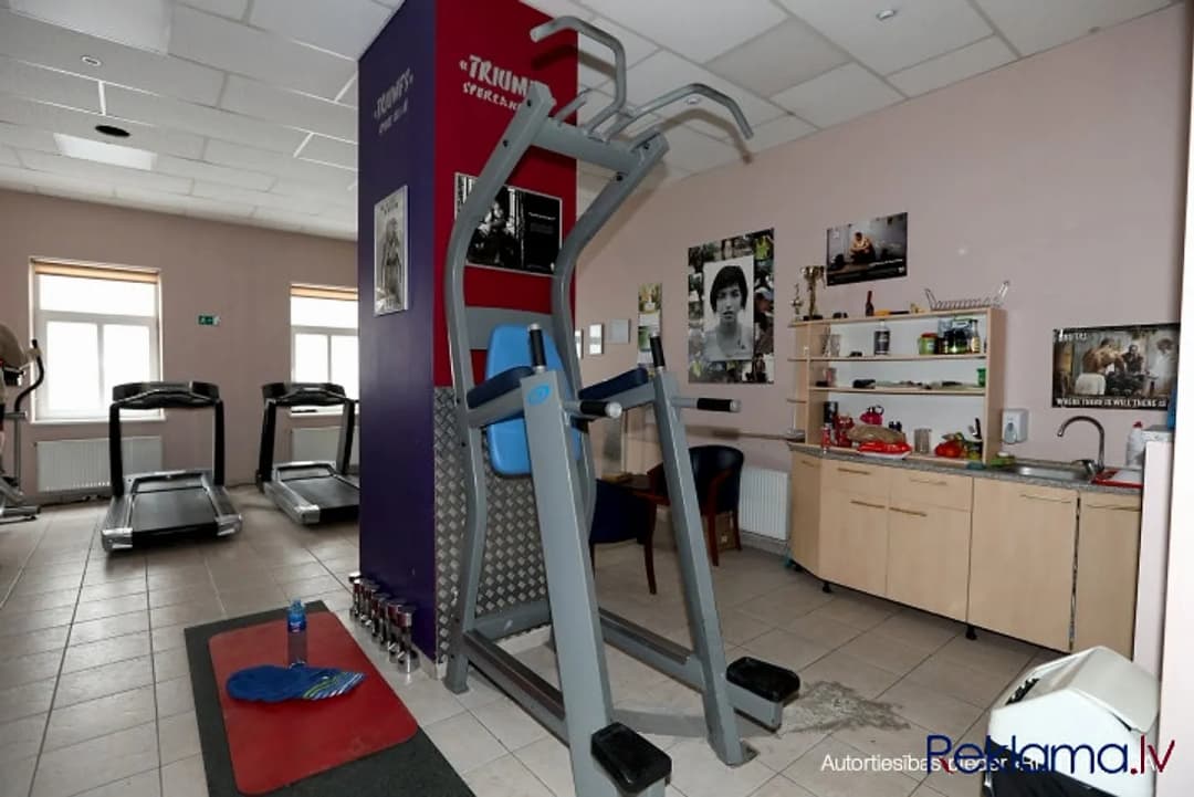 Multifunkcionālas telpas 416m2 platībā. 1. stāvā uzņemšanas/recepcijas telpa, puspagrabā — bilde 4