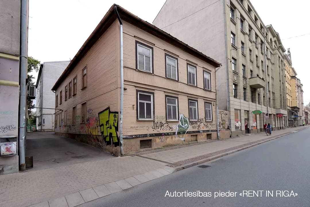 Brīvības 140, Centrs — bilde 2