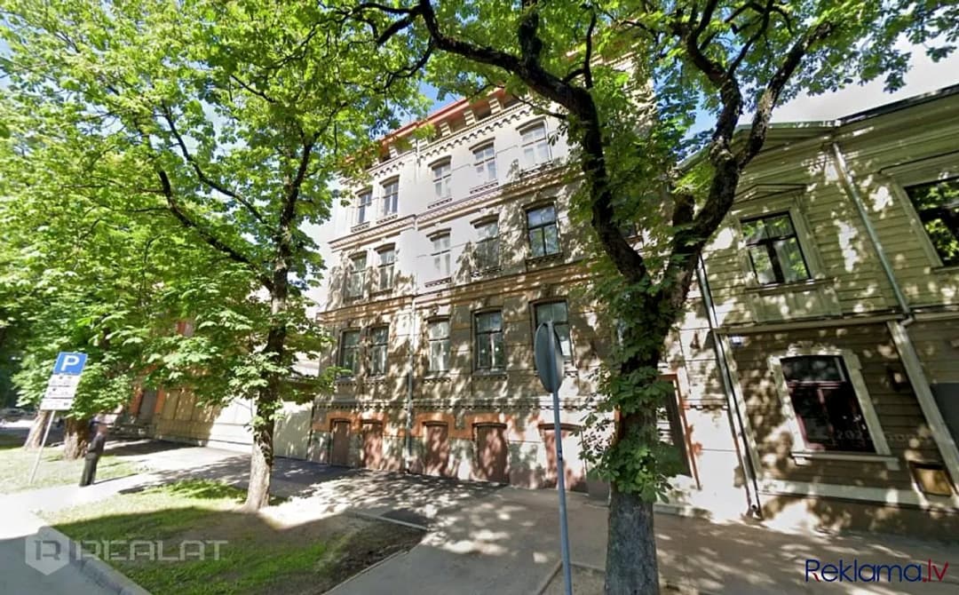 Pārdodas komercobjekts. 1. stāvā atrodas veikals, autoserviss, offis; 2. stāvā vingrošanas/ — bilde 2