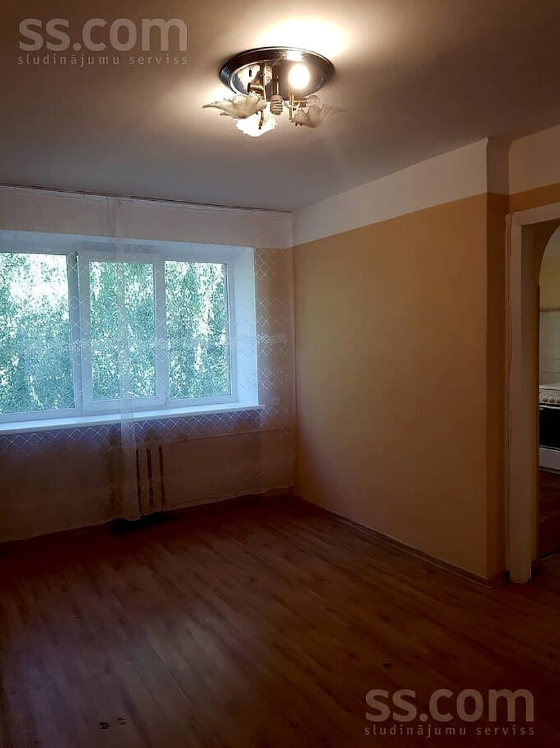Divistabu dzīvoklis — Liela iela 10 — vēl bildes