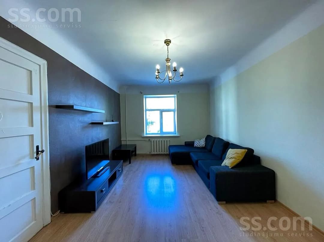 Divistabu dzīvoklis — Tallinas 51