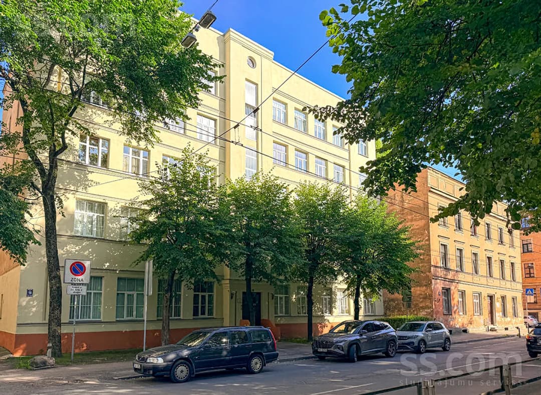 Trīsistabu dzīvoklis — Briāna 18