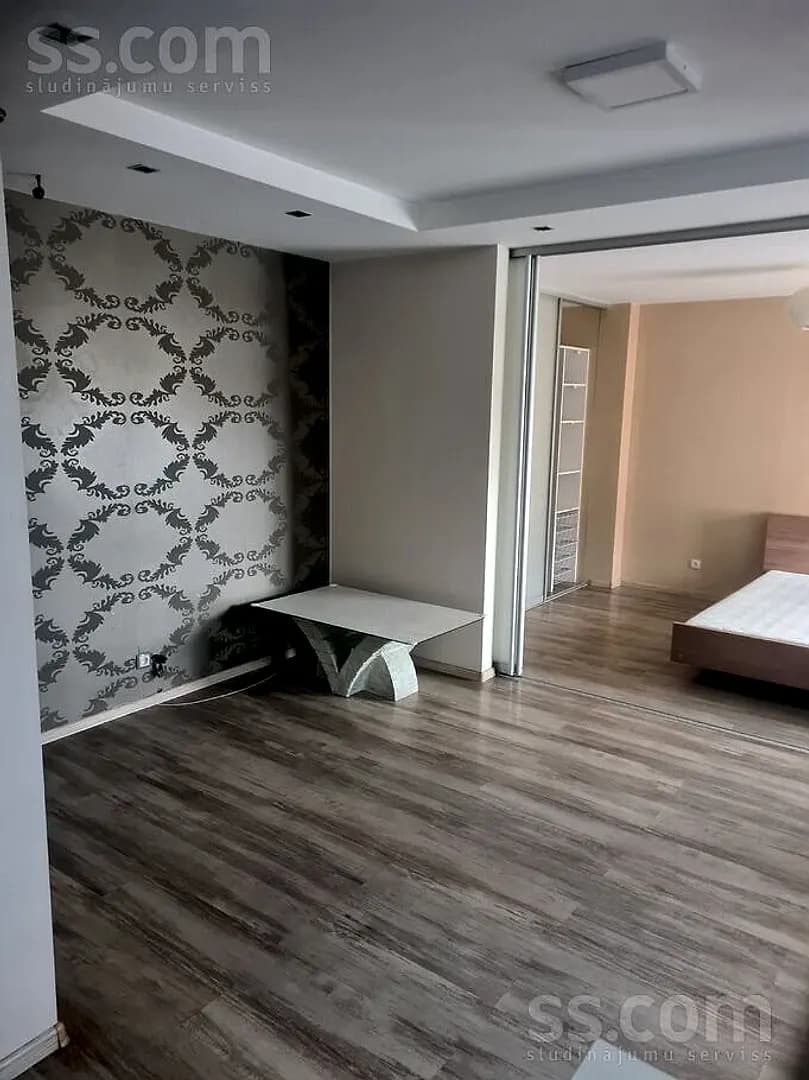 Divistabu dzīvoklis — Zvaigžņu 21 — vēl bildes