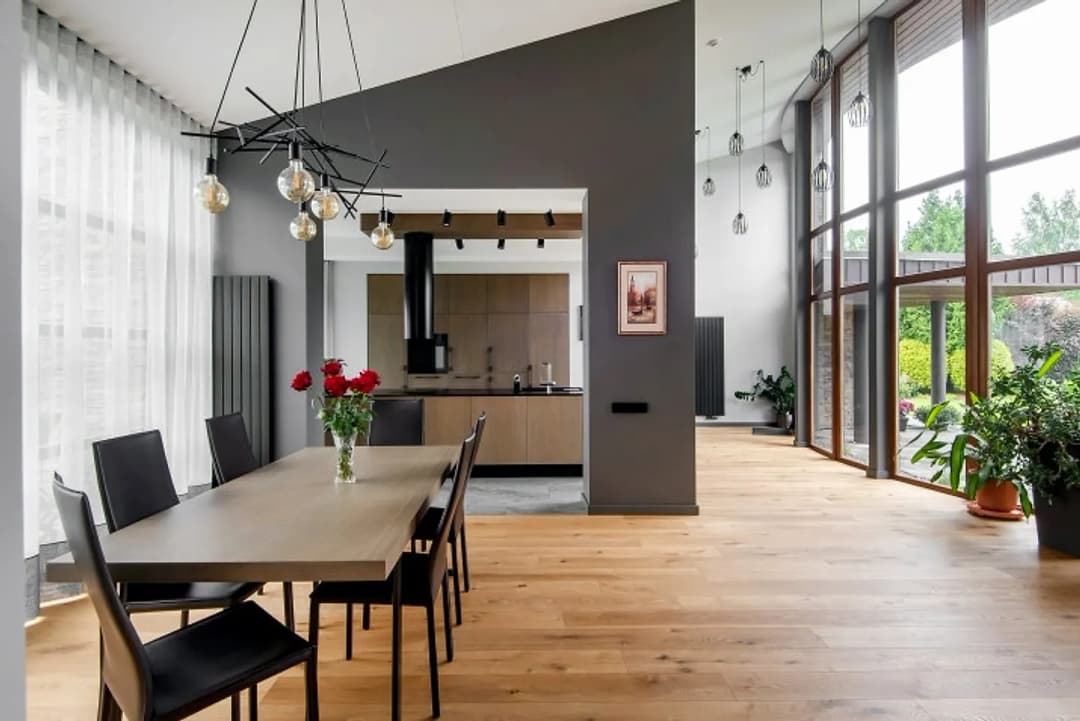 Brīnišķīga pērle Lielupes krastā! Īpšuma sastāvā ir moderna un eleganta dzīvojamā — bilde 4