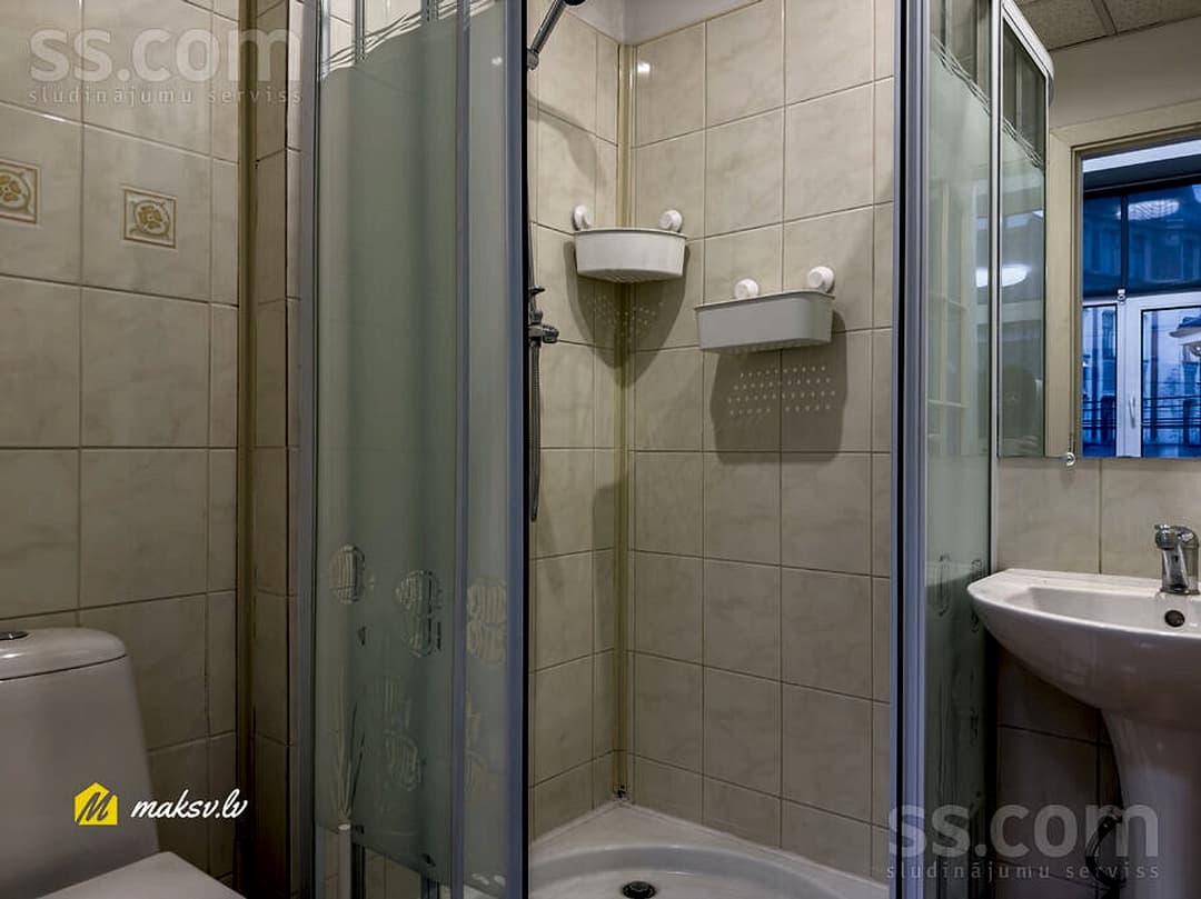 Vienistabas dzīvoklis — Avotu 43 — vēl bildes
