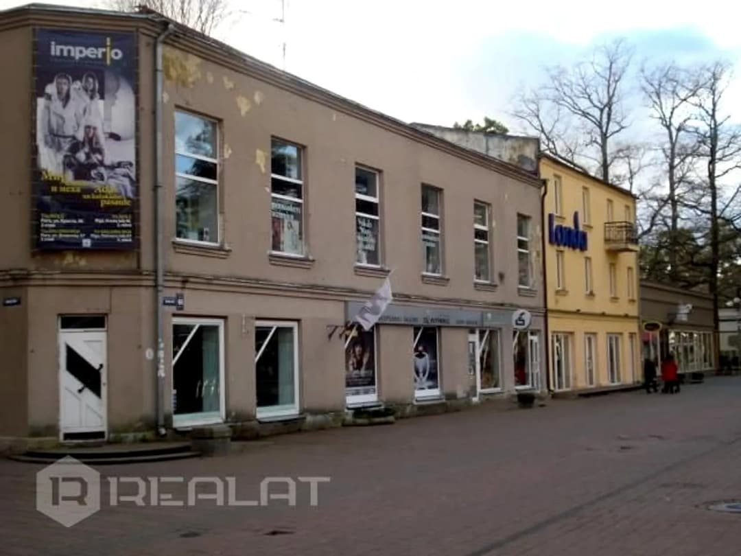 Jomas iela 66, Majori