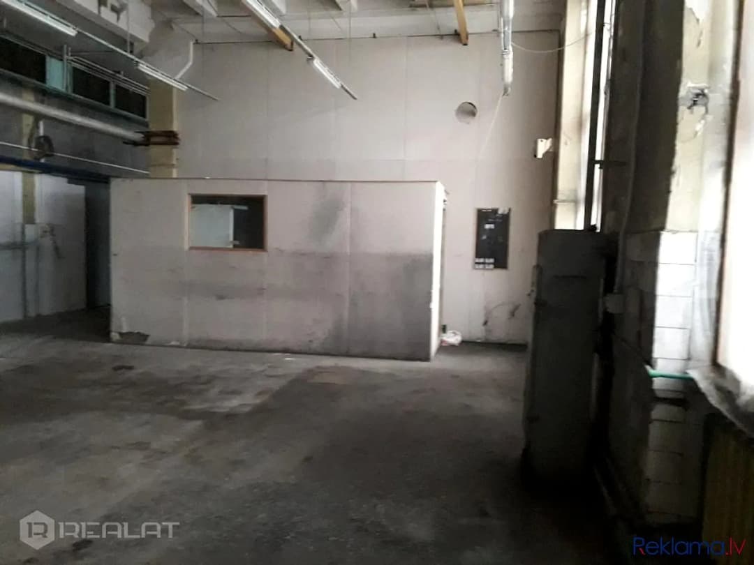 Iznomā noliktavas - ražošanas telpas 700 m2. platībā + Griestu augstums 8 m. + Industriālā — bilde 4
