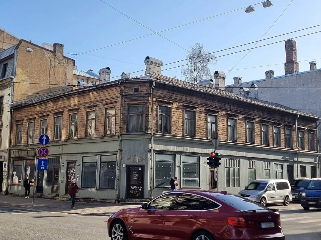 Aleksandra Čaka 60, Centrs