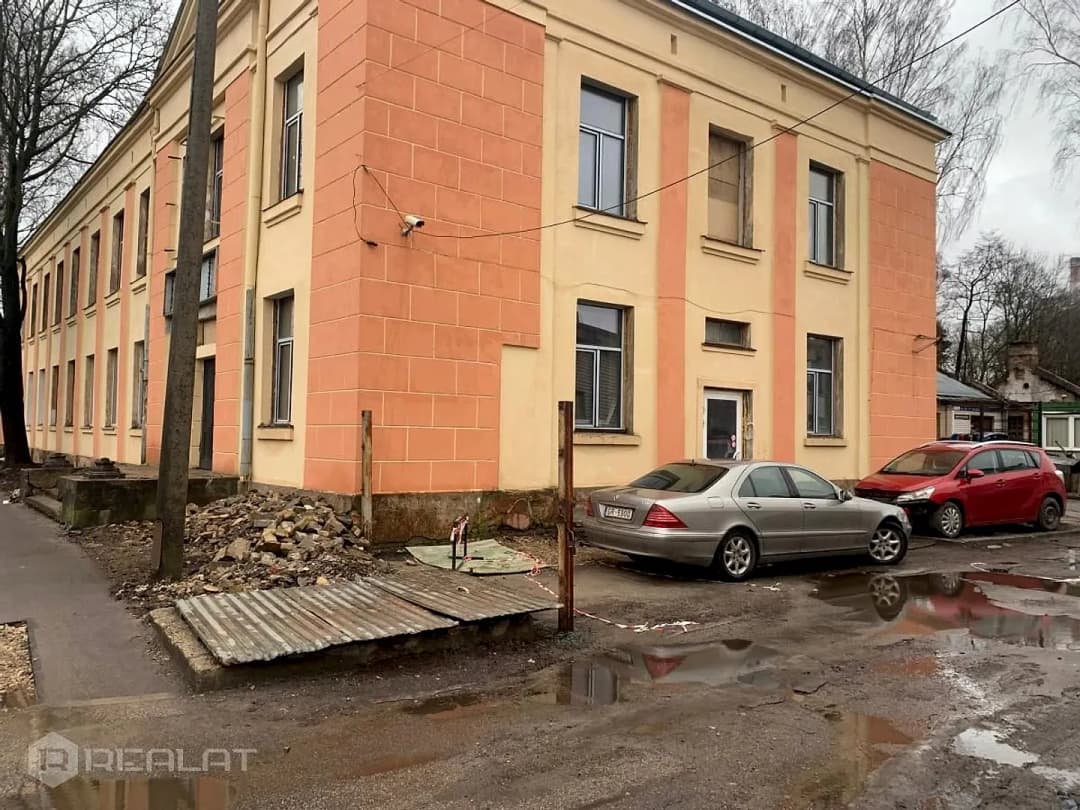 Jūrmalas g. 16, Imanta — vēl bildes