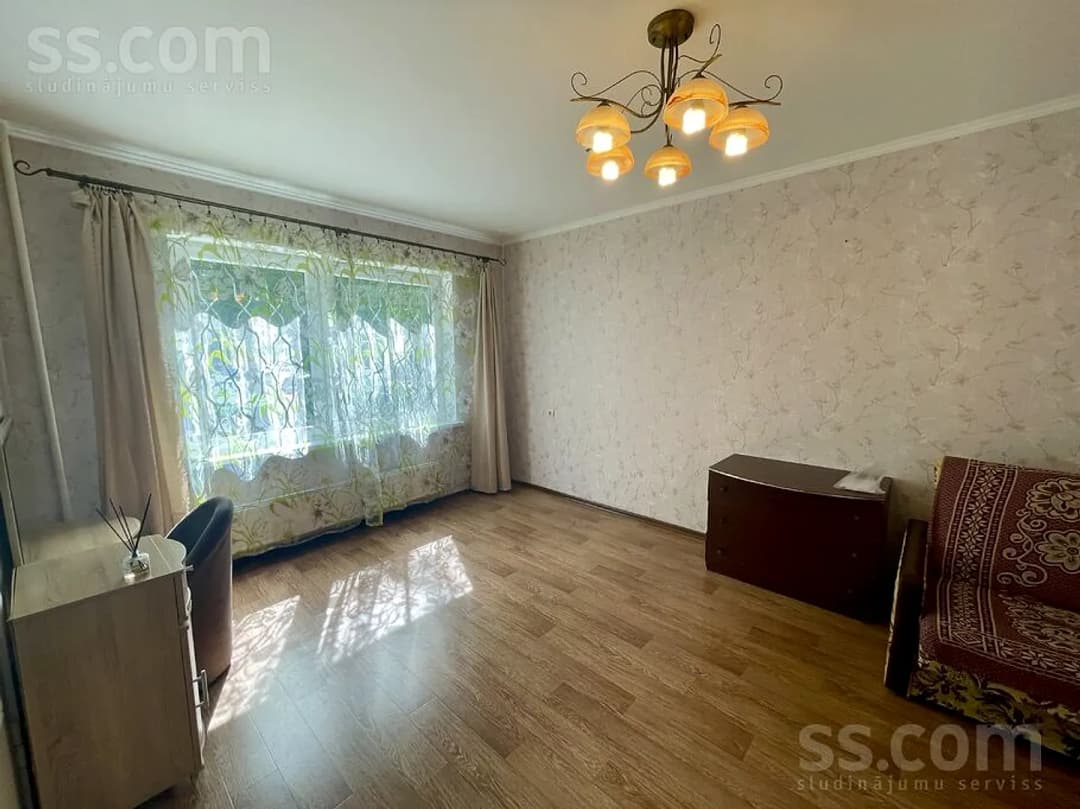 Divistabu dzīvoklis — Viršu 7
