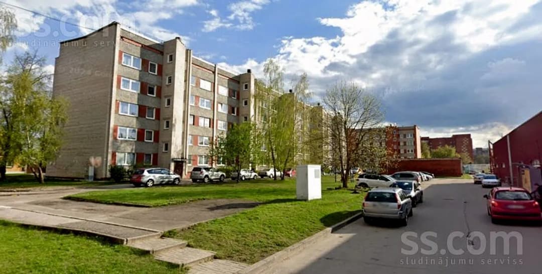 Divistabu dzīvoklis — Stradnieku iela 43