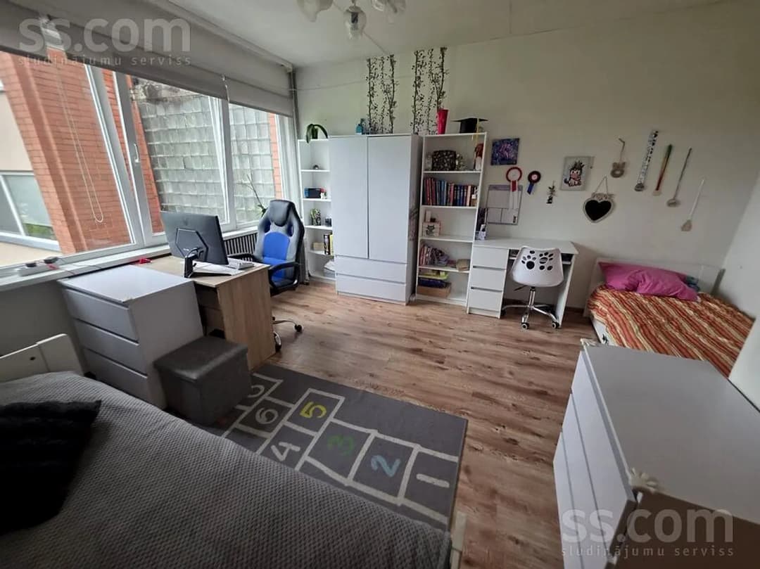 Divistabu dzīvoklis — Saules iela 41b — bilde 3