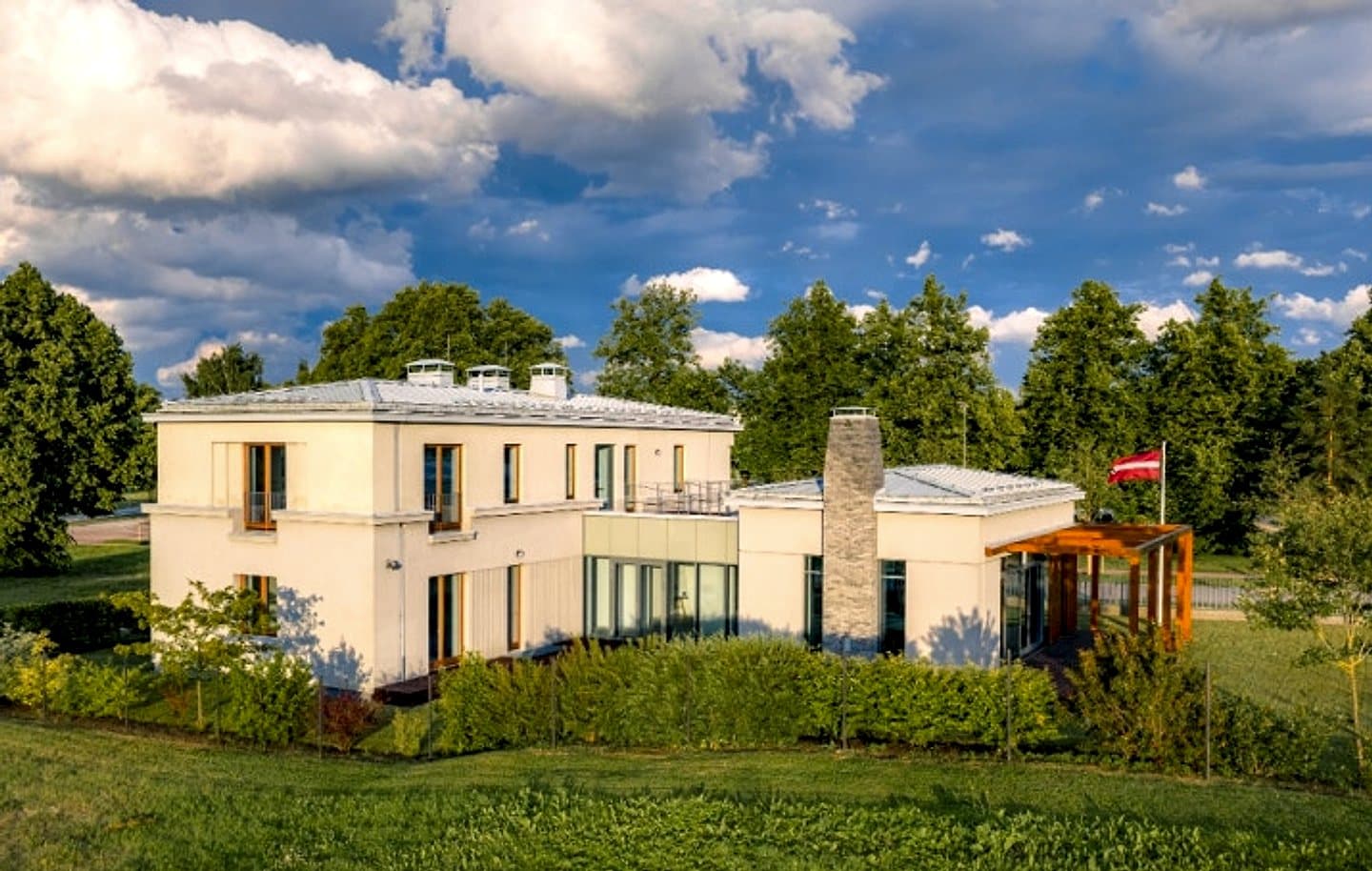 Pārdošanā 4 guļamistabu māja "Villa Helenia" projektā "Mežaparka Rezidences"- Ķelnes ielā — bilde 4