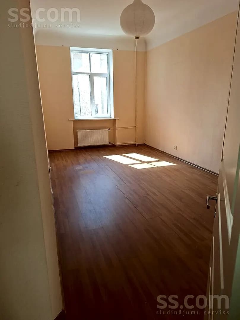 Trīsistabu dzīvoklis — Antonijas 24 — vēl bildes
