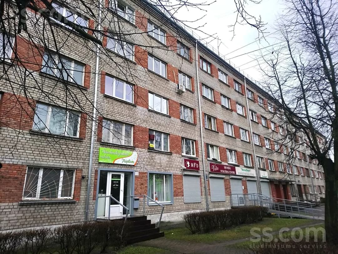 Vienistabas dzīvoklis — Burtnieku 33