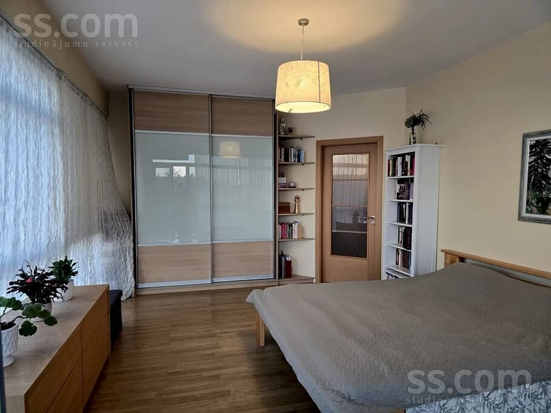 4 istabu dzīvoklis — Āraišu 38