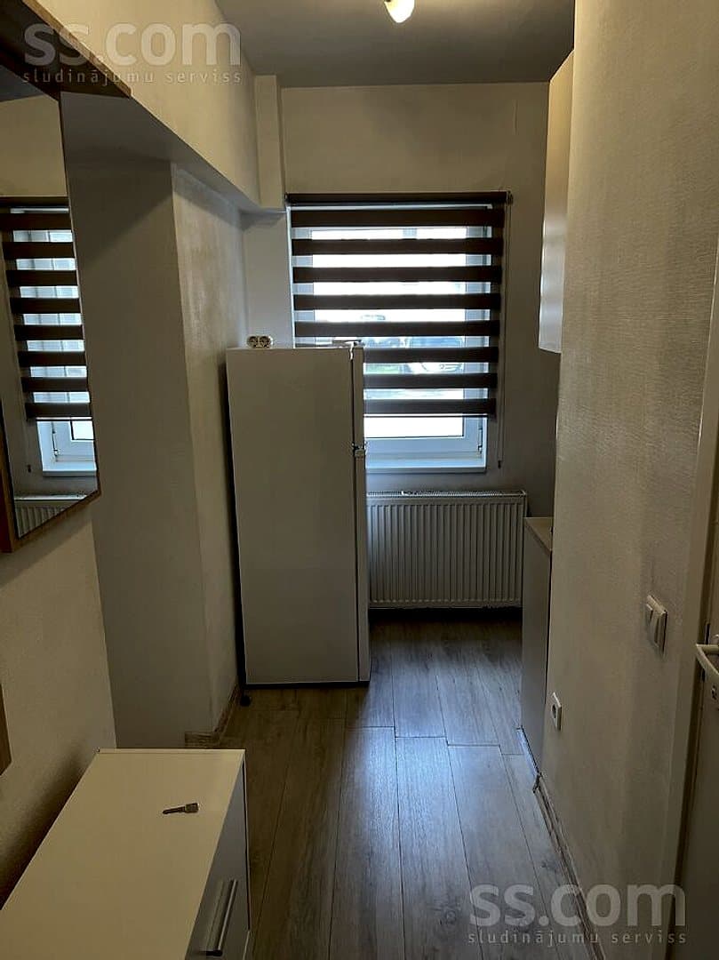 Vienistabas dzīvoklis — Rencēnu 38 — bilde 3