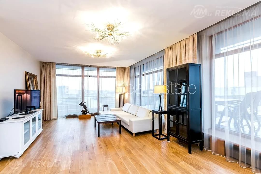 Dzīvoklis Rīgā, Centrā, 280 м², 3 ist., 8 stāvs — bilde 2