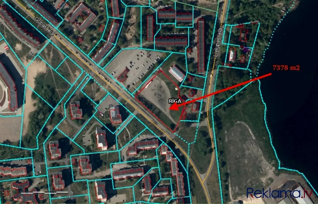 Zemes gabals - Dzīvojamās apbūves teritorija (Dz). Iežogota teritorija 7378m2 ar savu — bilde 3