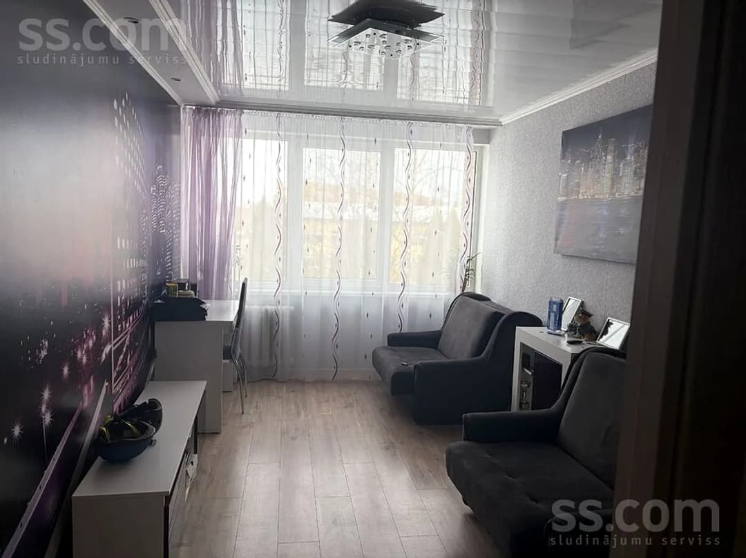 Divistabu dzīvoklis — Satiksmes 59