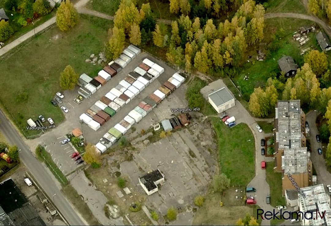 Pārdod asfaltētu apbūves laukumu Mangaļsalā Izcila iespēja attīstībai perspektīvā Rīgas