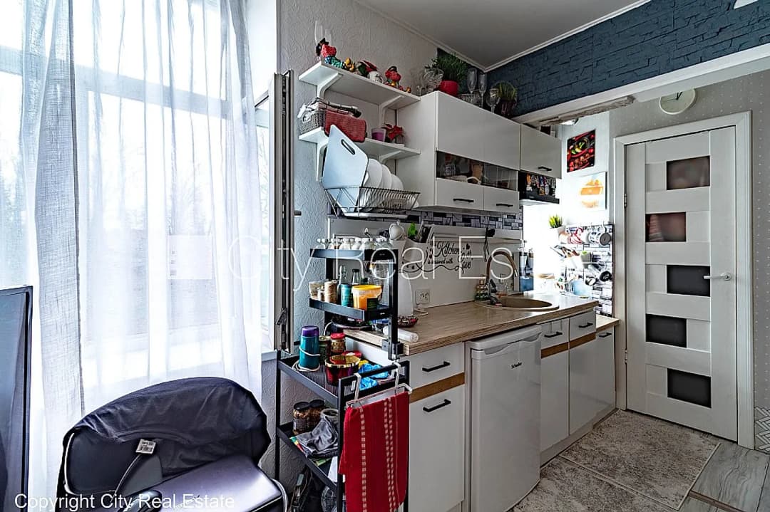 Fasādes māja, viena kvadrātmetra apsaimniekošanas maksa mēnesī 1.39 EUR, labiekārtots — bilde 2