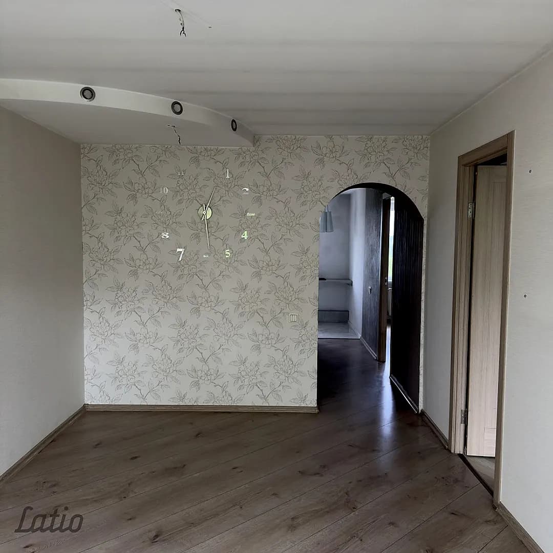 Dzīvokļa platība 54,7 m, tam ir balkons un slēdzams pagrabs.
Dzīvoklī ir veikta saskaņota — bilde 3