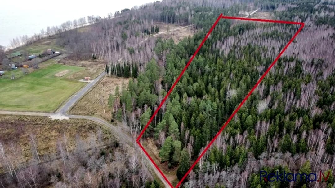 Piedāvājumā 3.24 ha liels zemes gabals Vidzemes jūrmalā 300 m no jūras. Īpašums atrodas — bilde 2