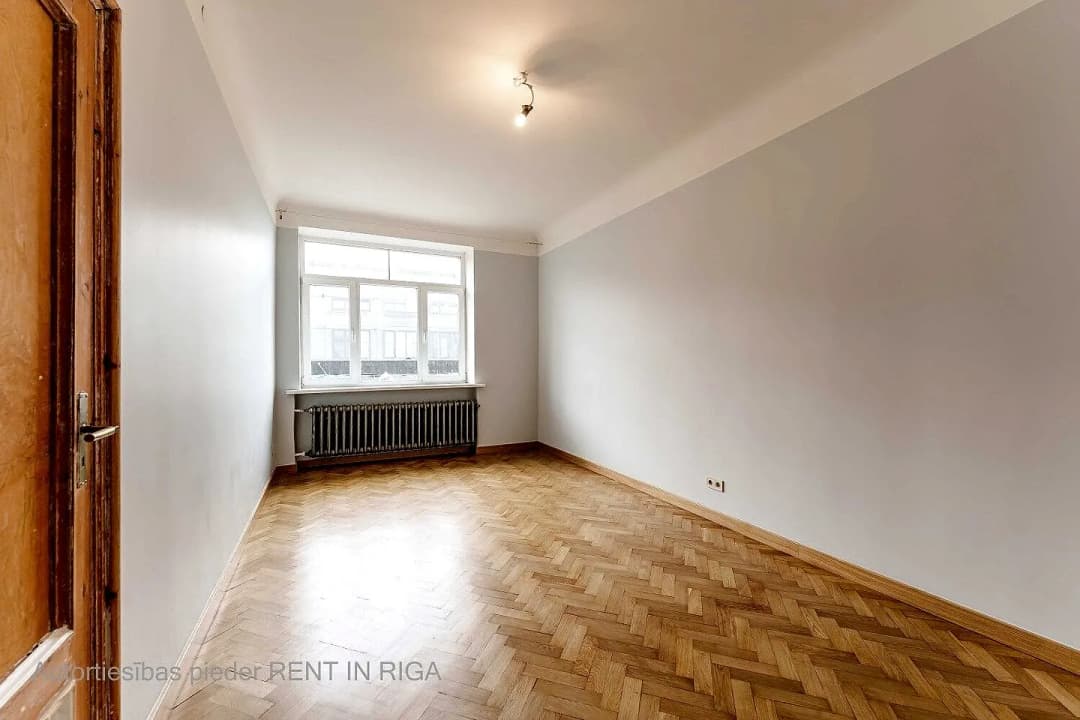 Hanzas 6, Centrs