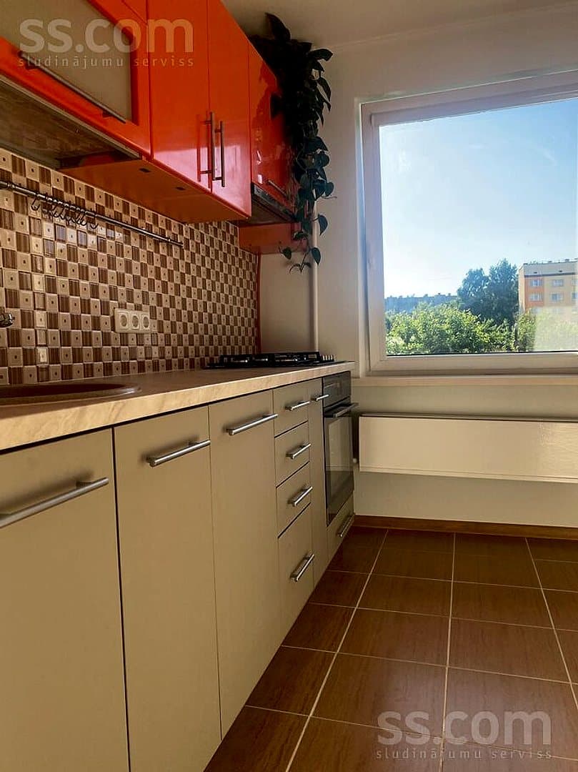 Divistabu dzīvoklis — Ventspils iela 9 32 — vēl bildes