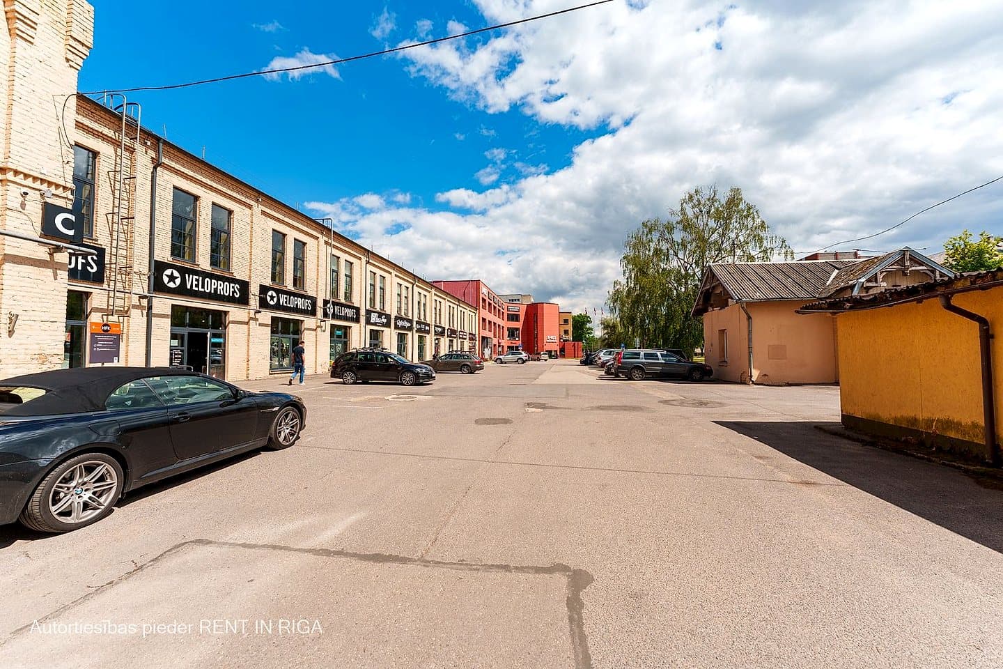 Brīvības 401, Jugla