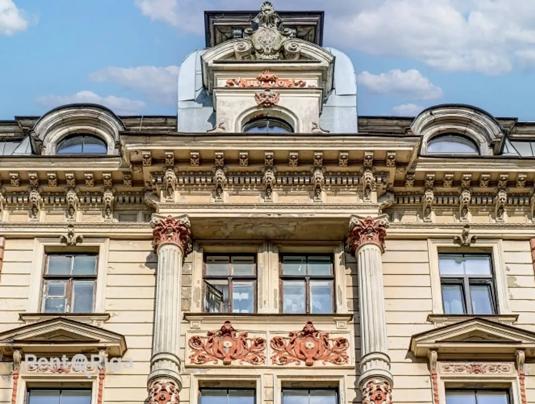 Izcila investīciju iespēja Rīgas centrā. Īpašums sastāv no pieciem dzīvokļiem ar foršiem — bilde 3