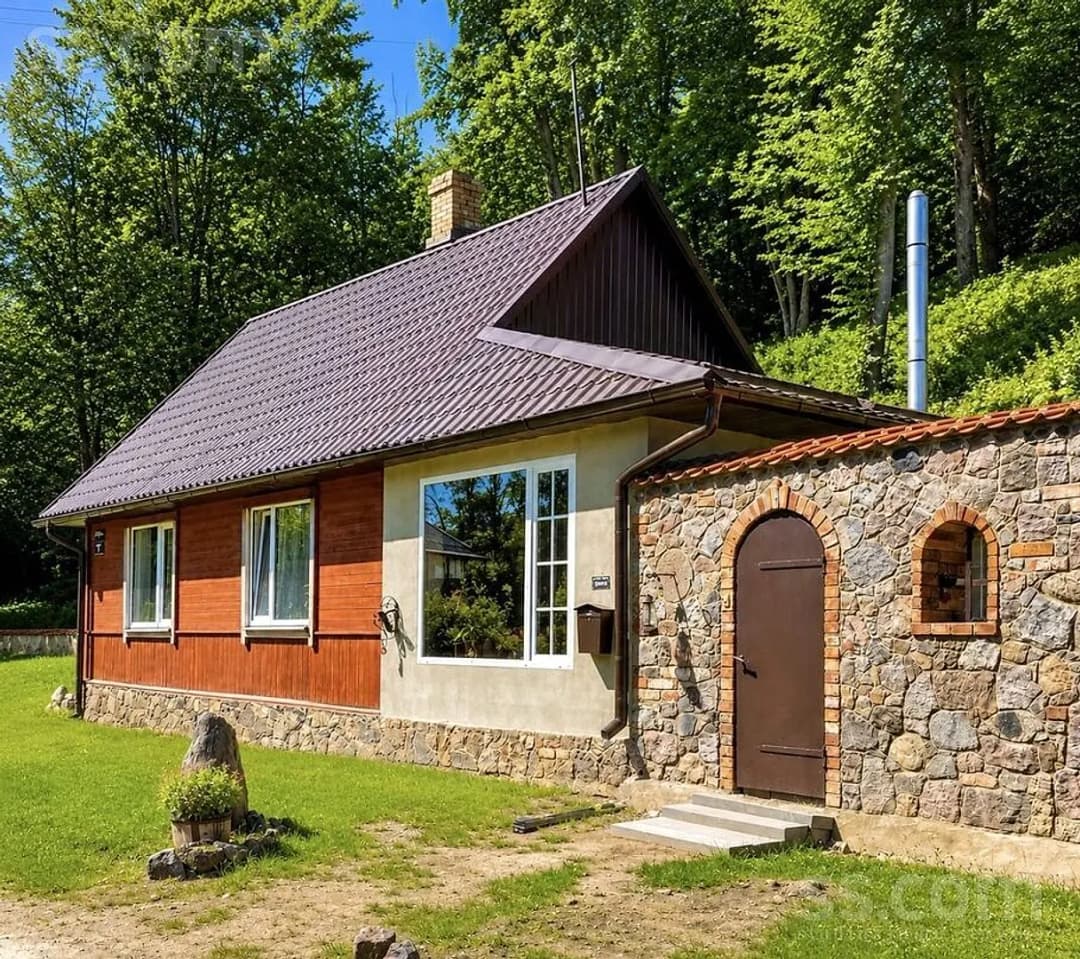 Māja — Sauleskalna iela 2
