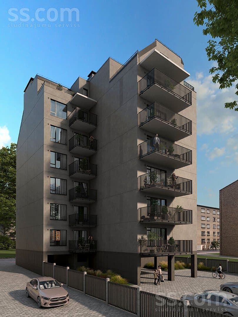 Trīsistabu dzīvoklis — Hospitāļu 49