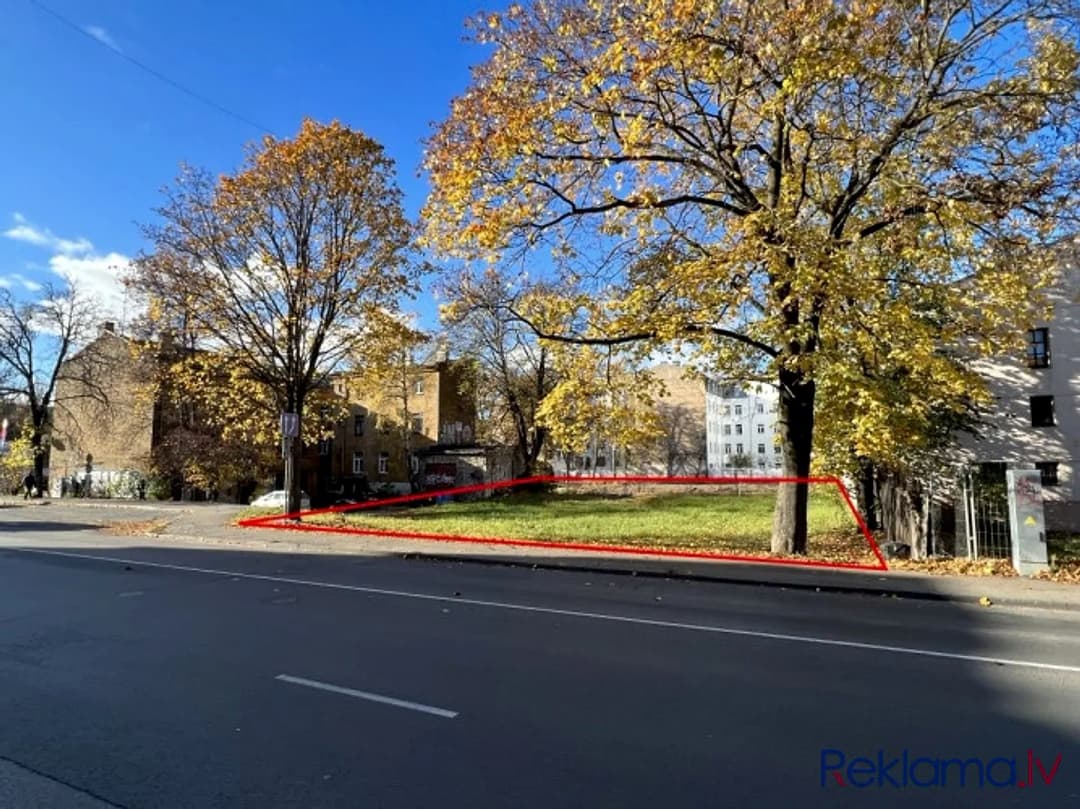 Piedāvājumā fasādes zemesgabals Valmiera ielā 23! Zemesgabals ar kopējo platību 776m2