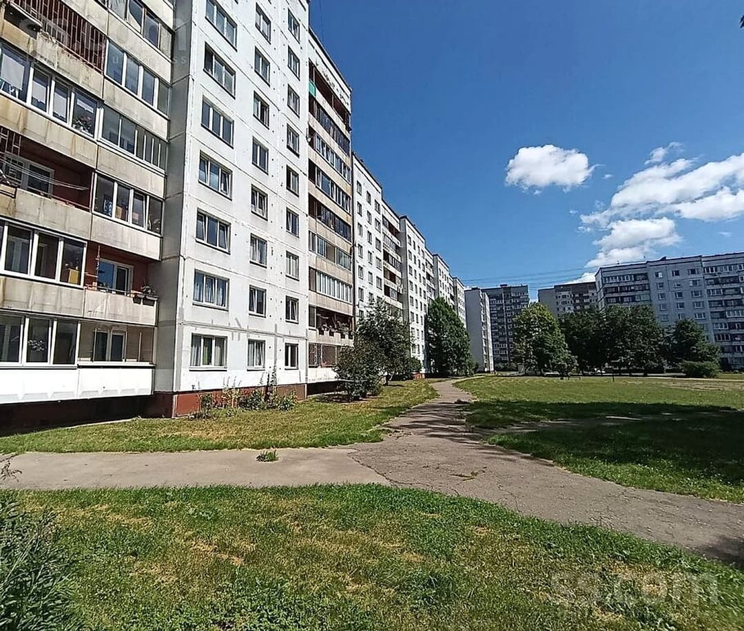 Vienistabas dzīvoklis — Rudens 10
