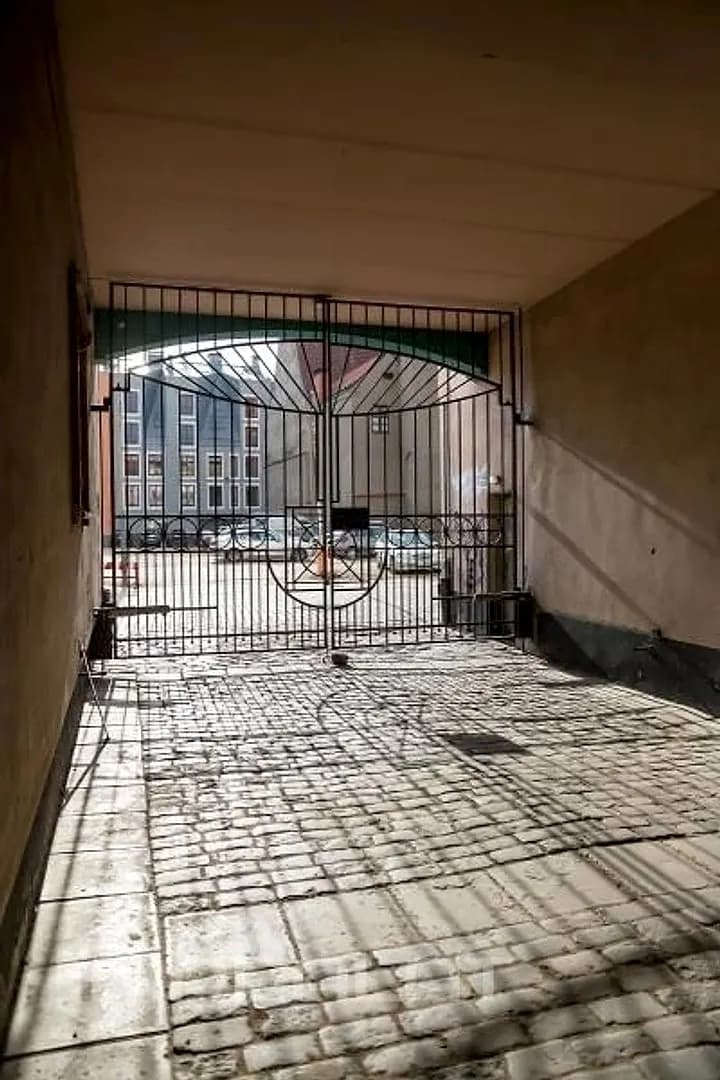 Peldu iela 15, Vecrīga — vēl bildes
