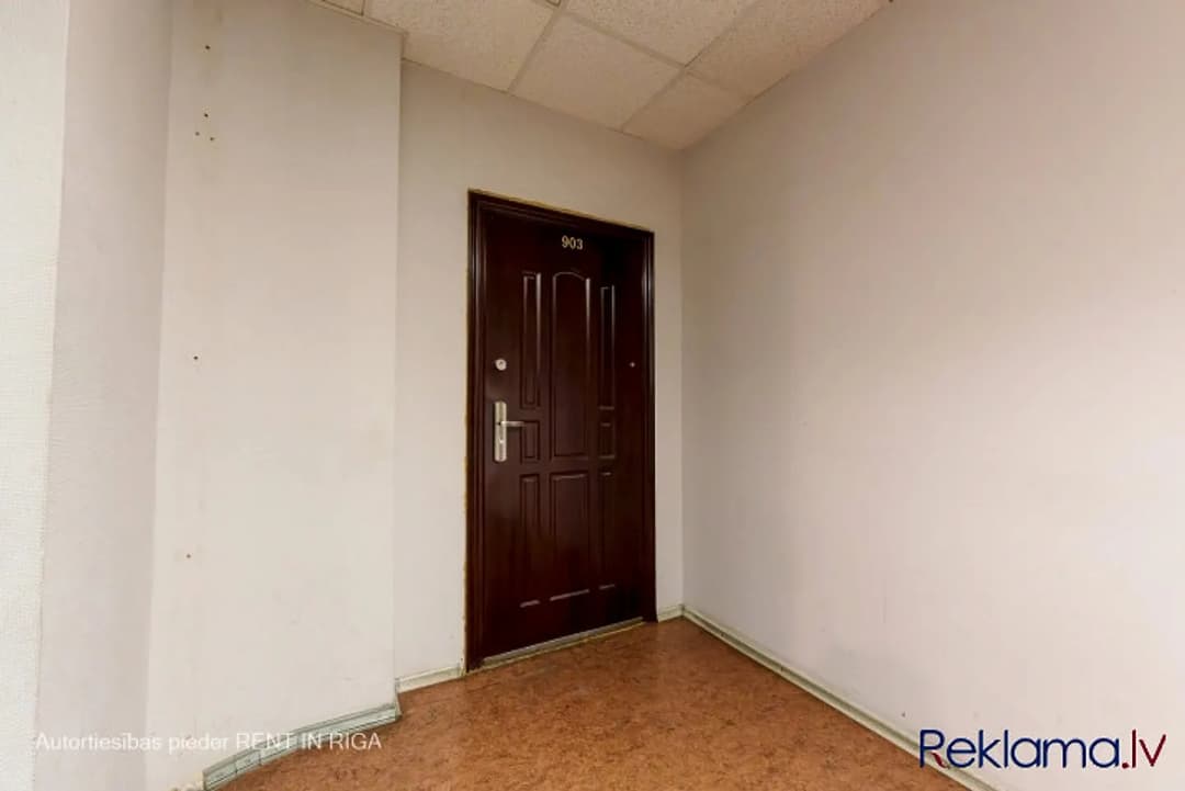 Birojs ar panorāmas skatu Ganību dambī 36. + 1 telpa. + Logi divās telpās pusēs. + Lamināta — bilde 4
