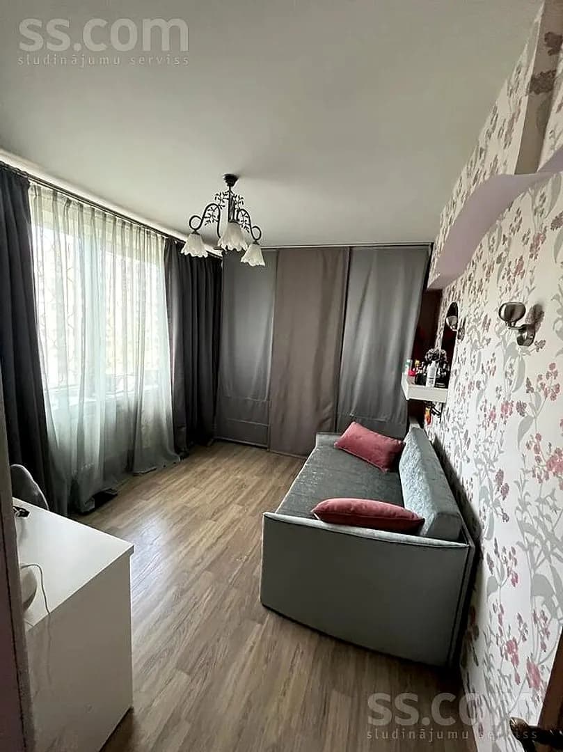 5 istabu dzīvoklis — Brīvības gatve 281