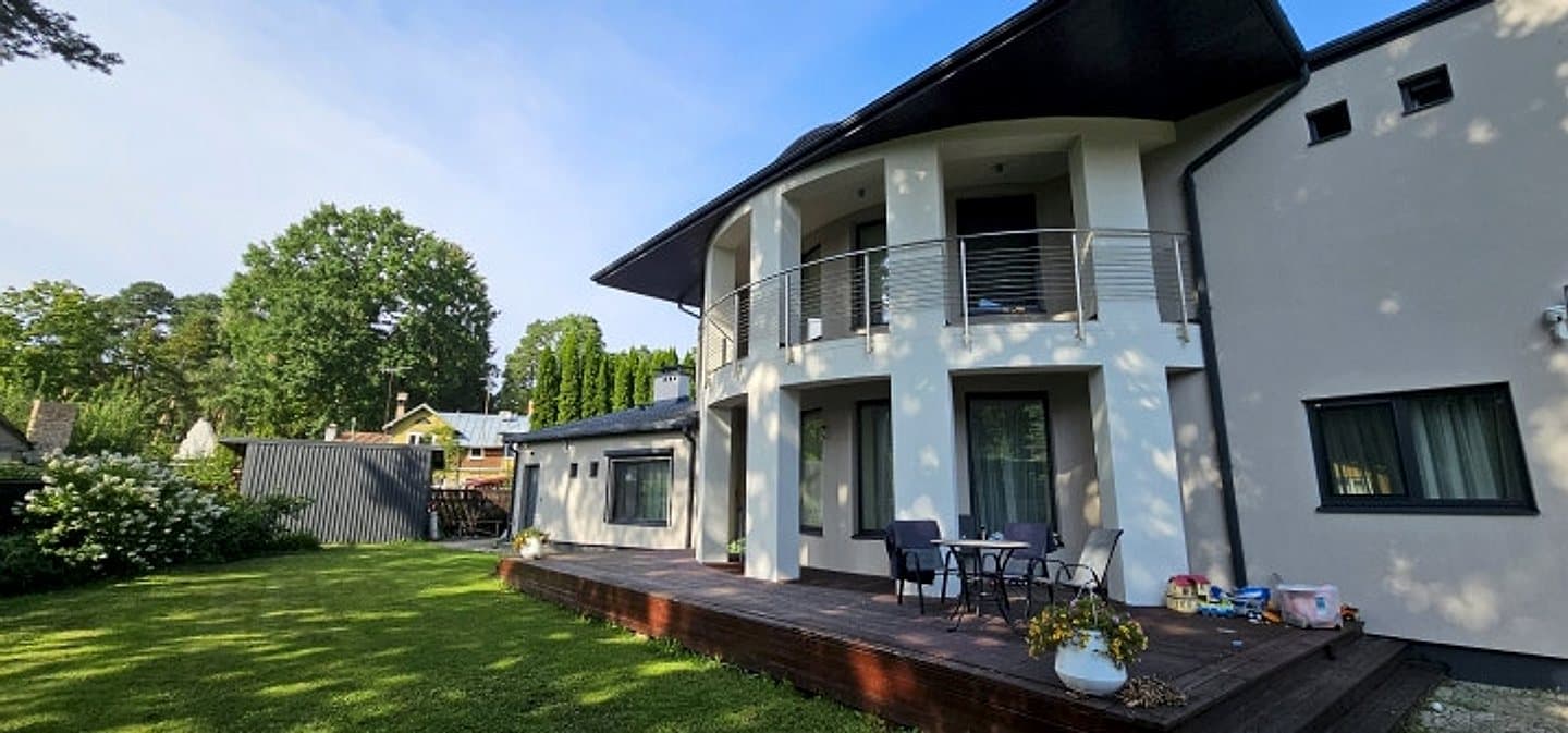 Eleganta divstāvu privātmāja mierpilnā, zaļā apkārtnē. Pārdošanā premium klases — bilde 4
