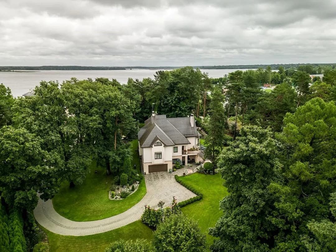 7-ist. Māja, 384㎡ - Rīga, Mežaparks
