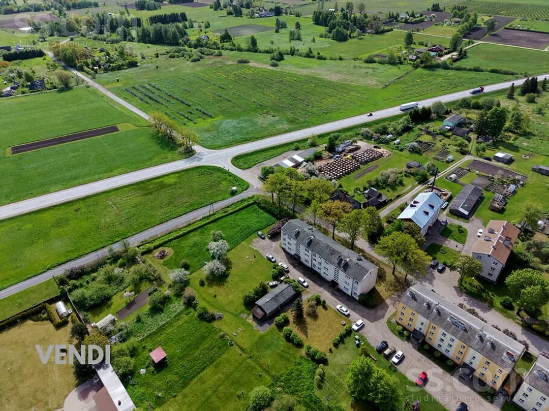 Divistabu dzīvoklis — Krišjāņa Barona 9
