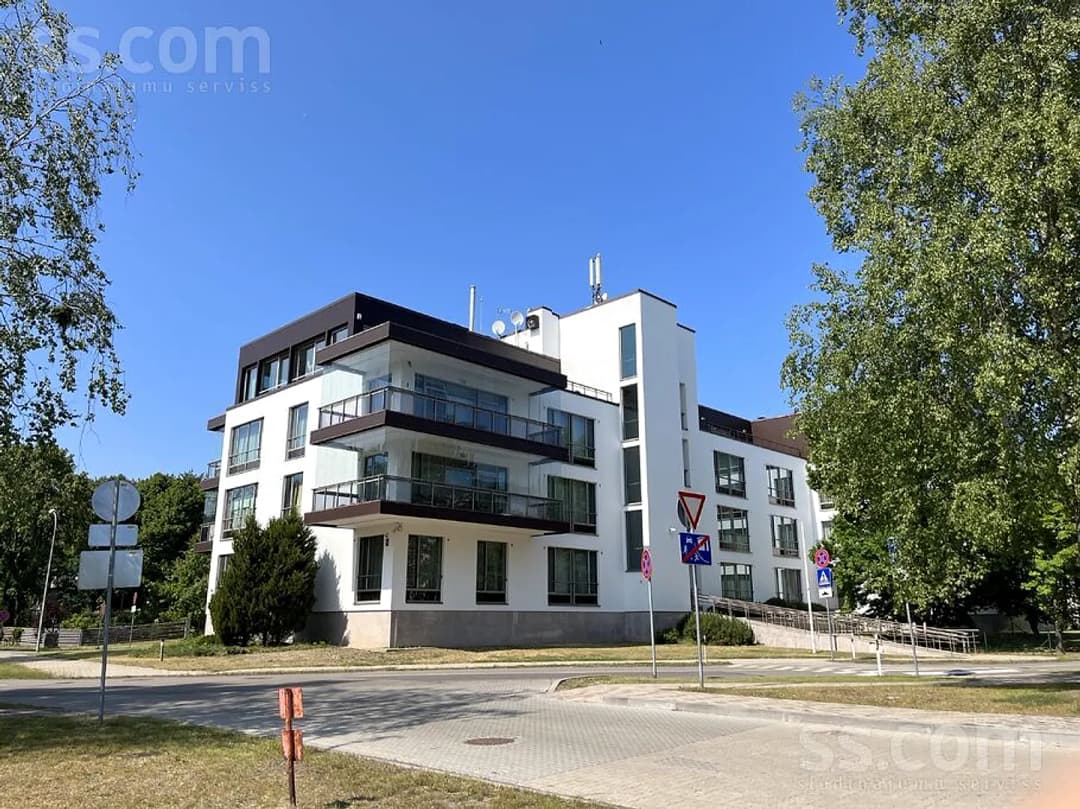 Trīsistabu dzīvoklis — Tīklu iela 11