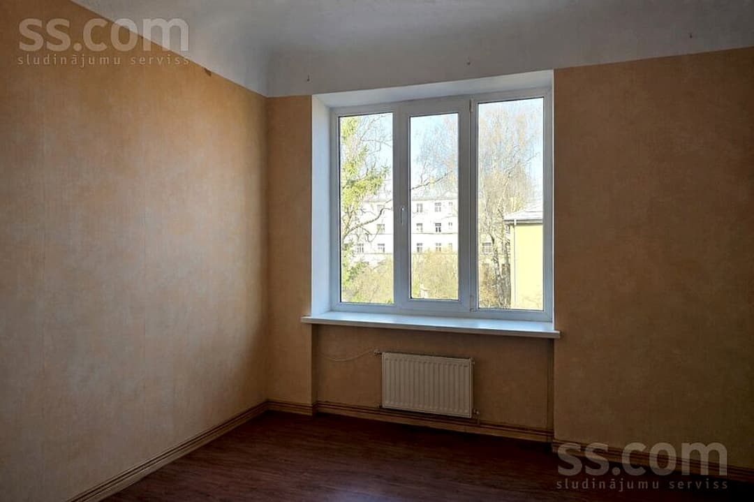 Divistabu dzīvoklis — Raunas 8 — vēl bildes