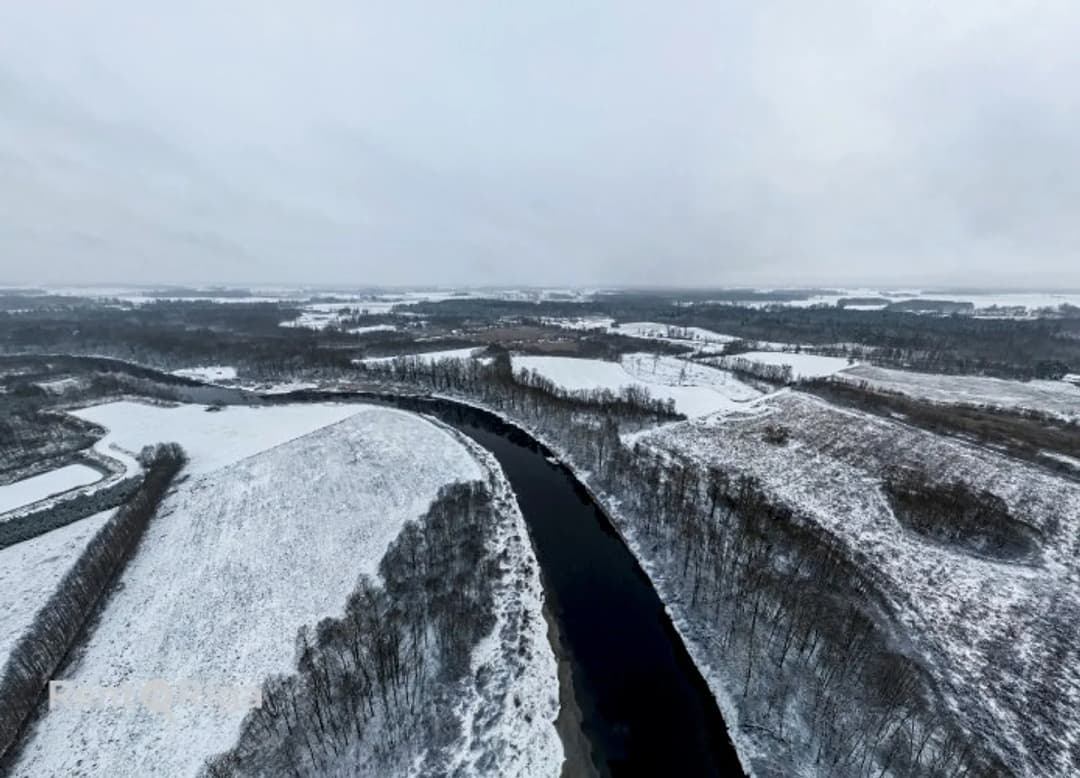 Tiek pārdots investīciju objekts zemes īpašums ar aktīvu karjeru un darbojošos biznesu. — vēl bildes