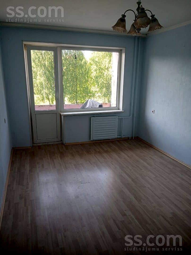 Divistabu dzīvoklis — Eizenšteina 13