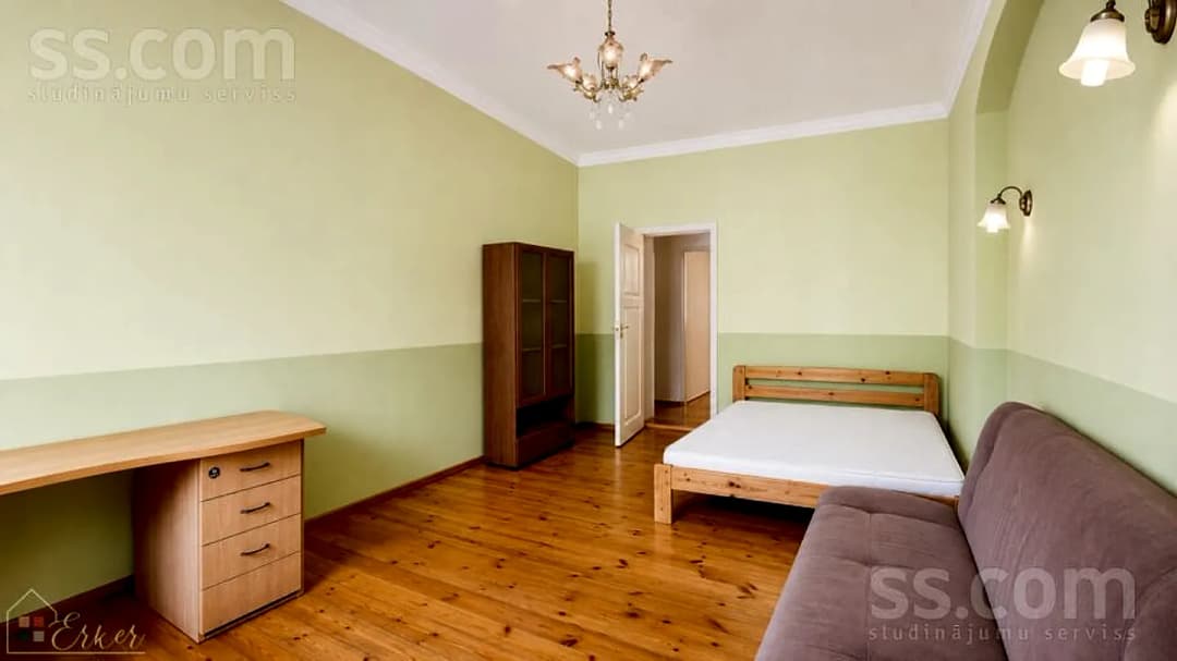 Trīsistabu dzīvoklis — Brīvības 114 — vēl bildes