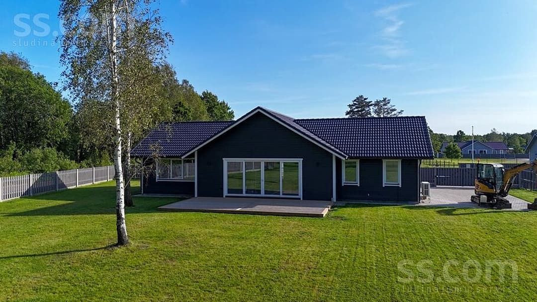 Māja — Zemeņu iela 13